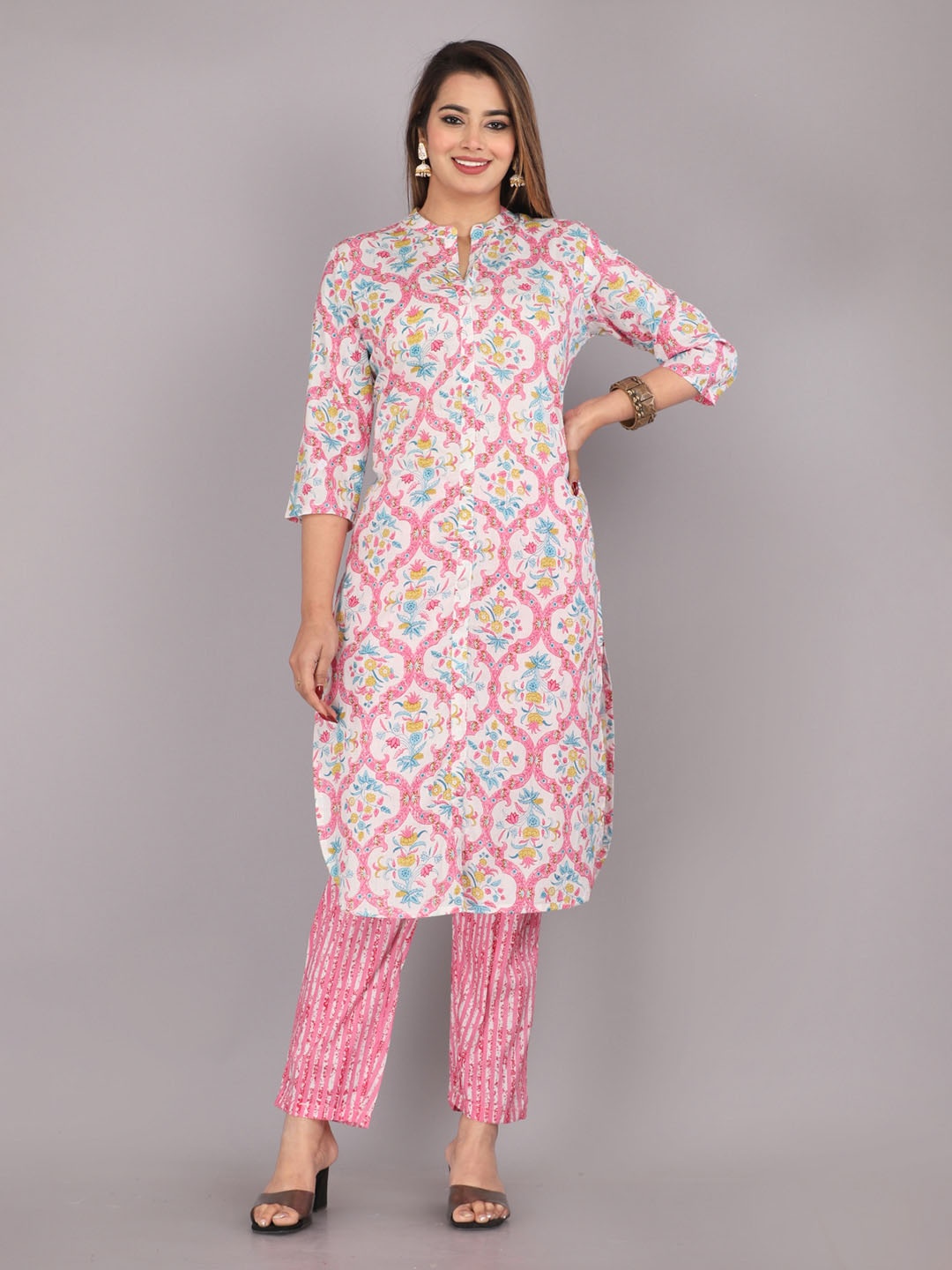 

Mehsoos Floral Printed Mandarin Collar Pure Cotton Kurta with Trousers, Pink