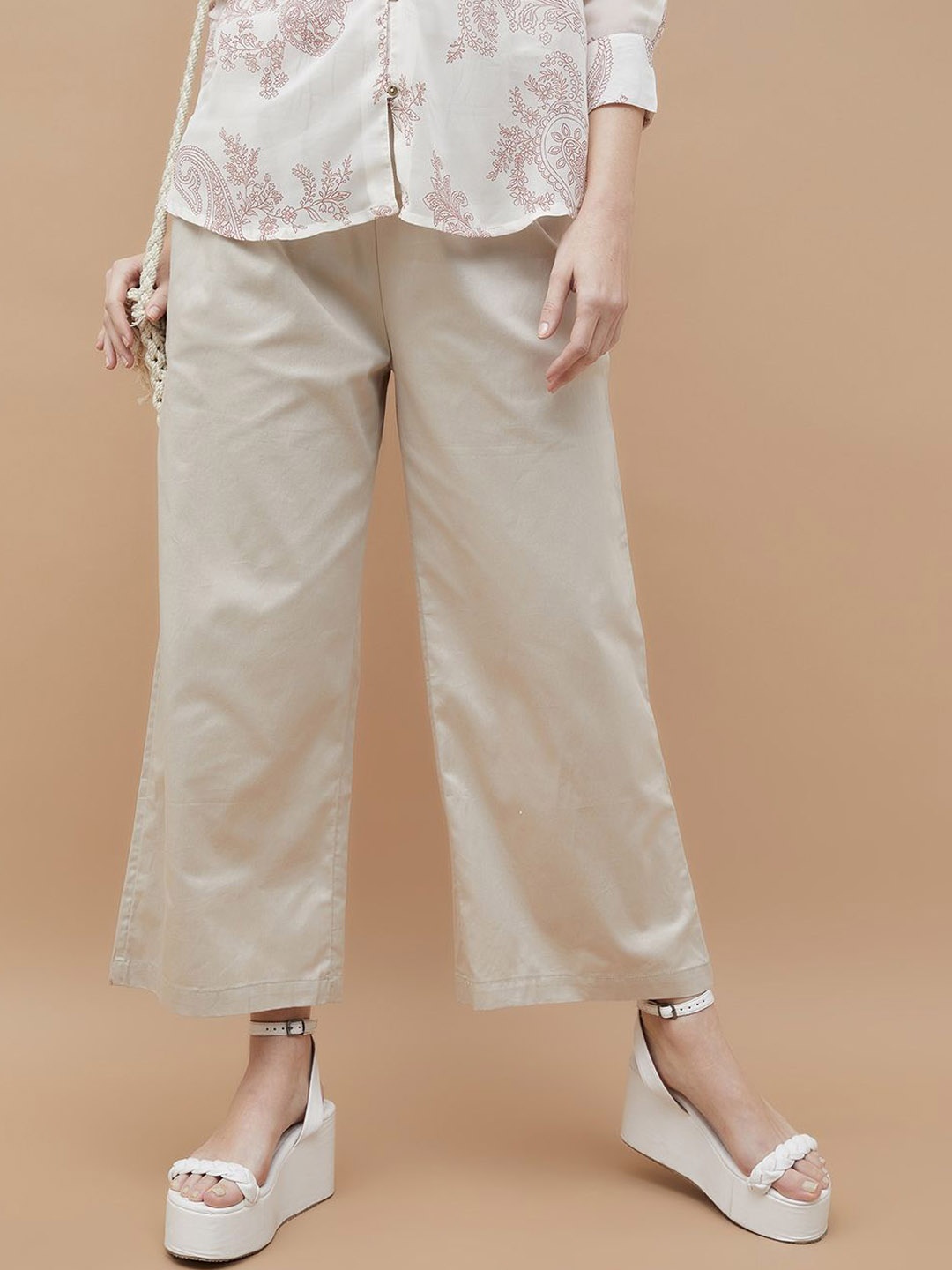 

Colour Me by Melange Women Trousers, Beige