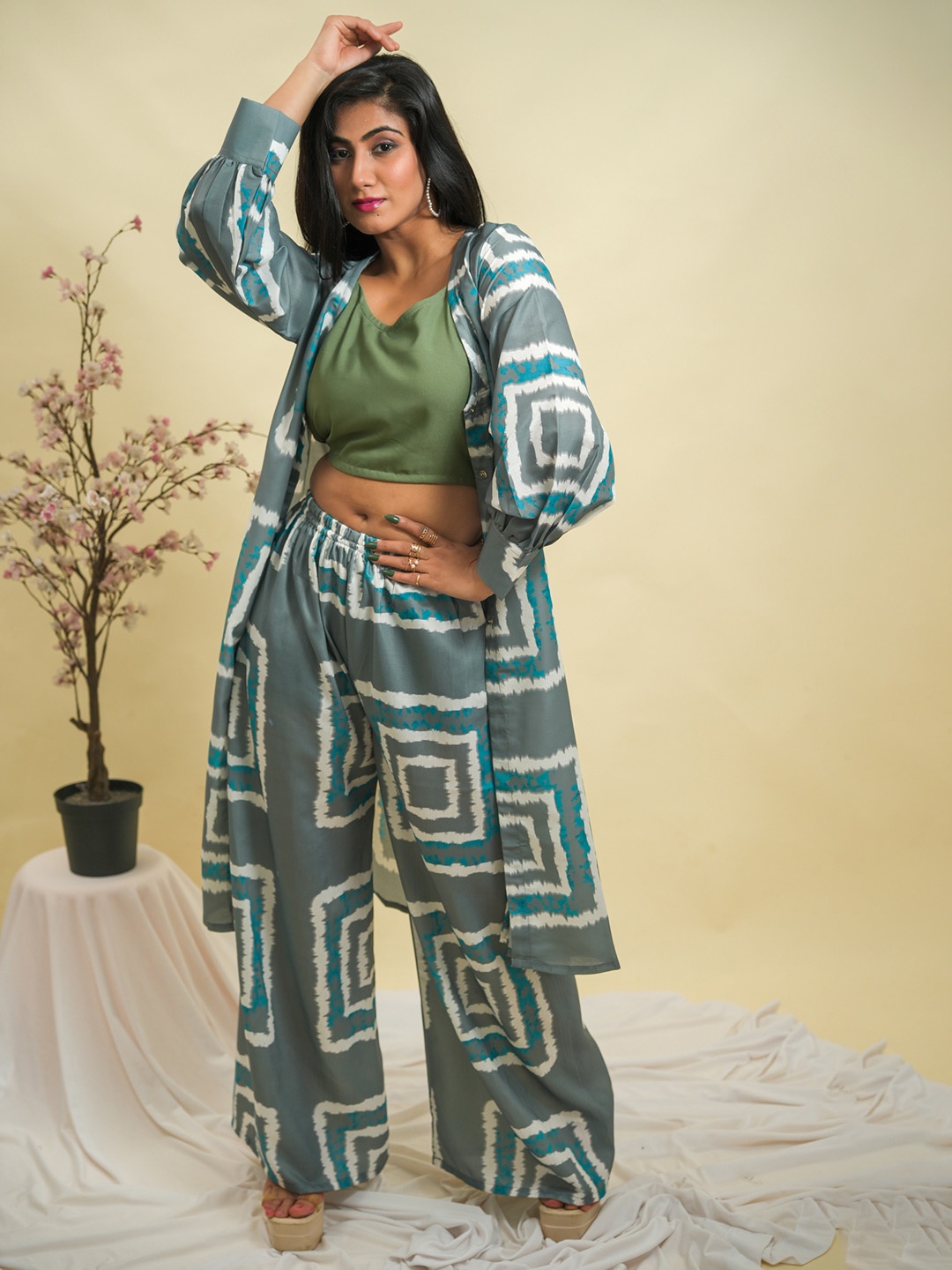 

GO BOUJEE Dyed Top, Shrug & Palazzos Co-Ords, Green