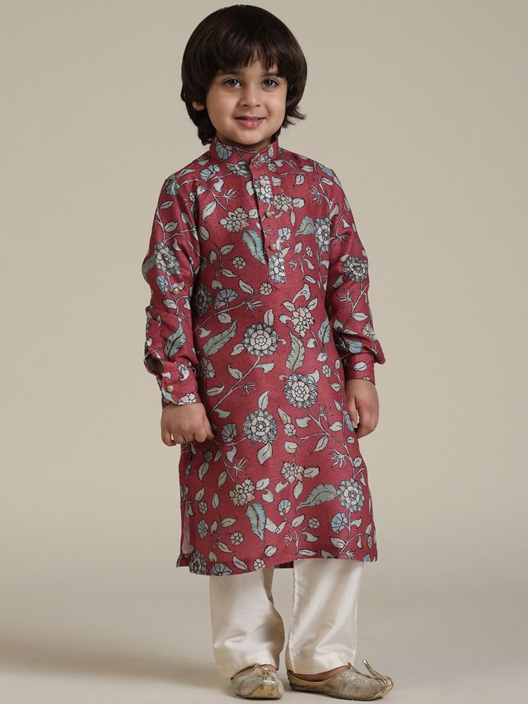 

Manyavar Boys Floral Printed Mandarin Collar Straight Kurta With Pyjamas, Rust
