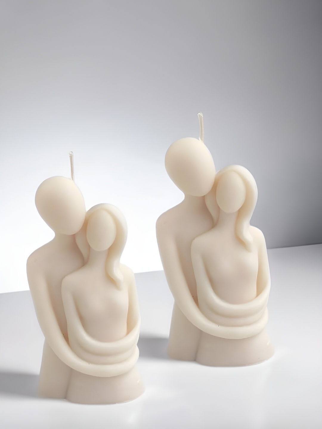 

Atorakushon Off White 2 Pieces Scented Couple Candles