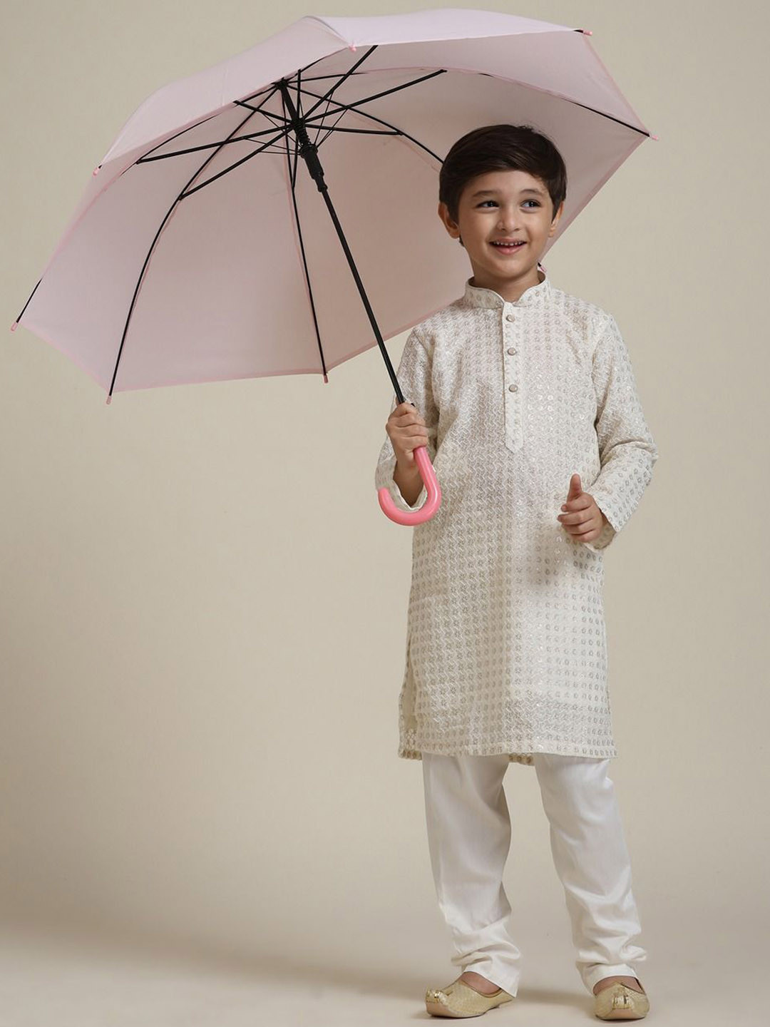

Manyavar Boys Floral Embroidered Regular Georgette Straight Kurta with Pyjamas, Cream