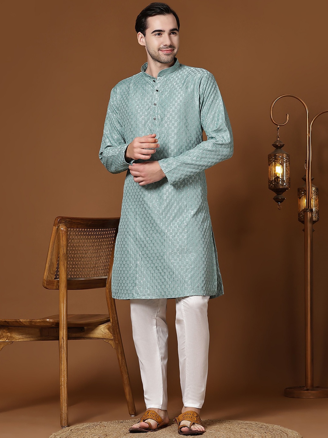 

Pro-Ethic STYLE DEVELOPER Embroidered Sequinned Jacquard Weave Pure Cotton Kurta & Pyjamas, Green