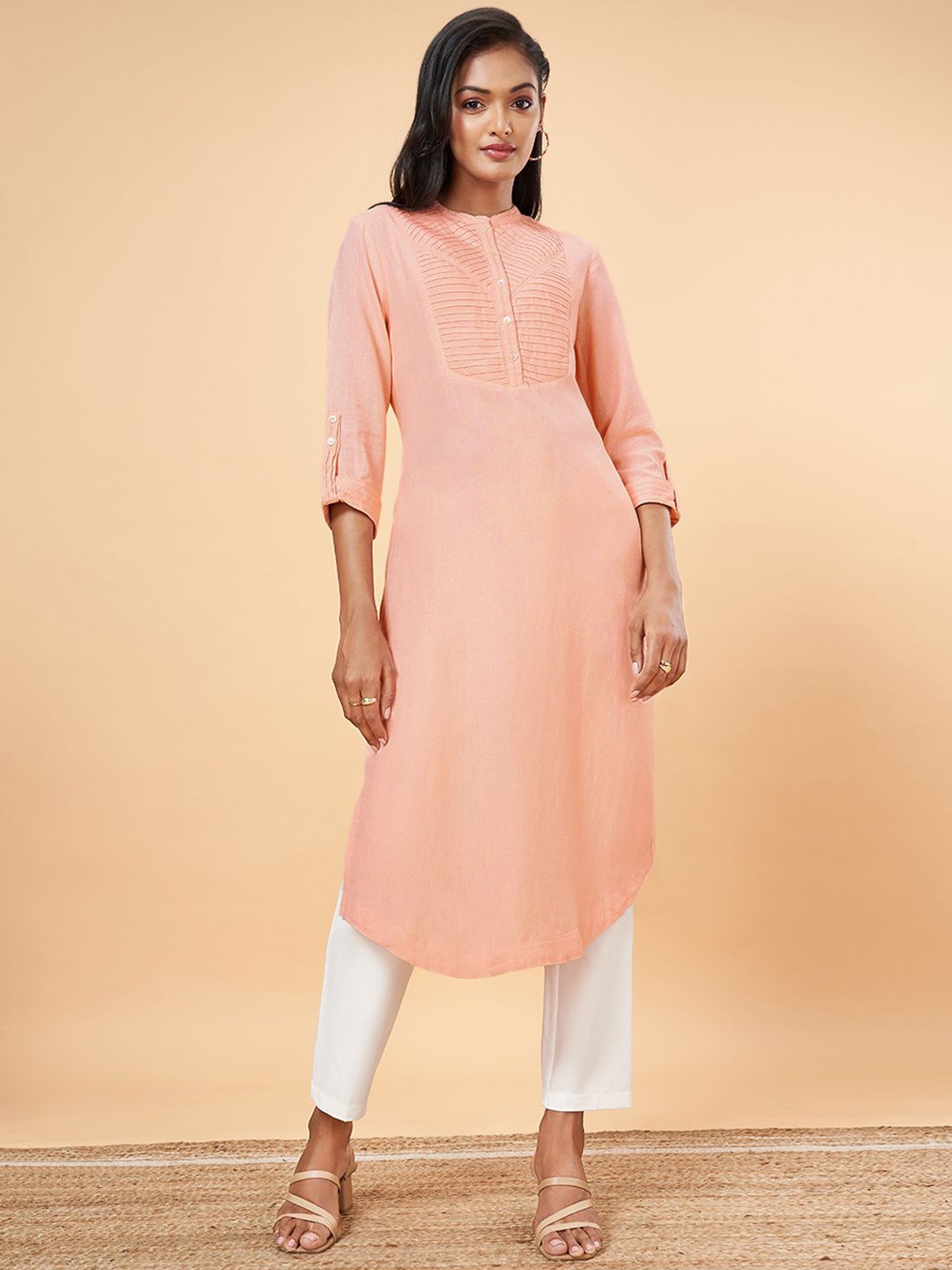 

Marigold Lane Mandarin Collar Roll-Up Sleeves Straight Kurta, Peach