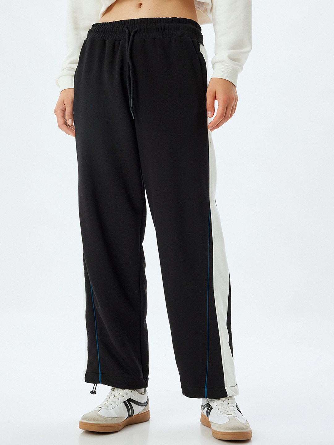 

Koton Women Mid-Rise Pure Cotton Track Pant, Black