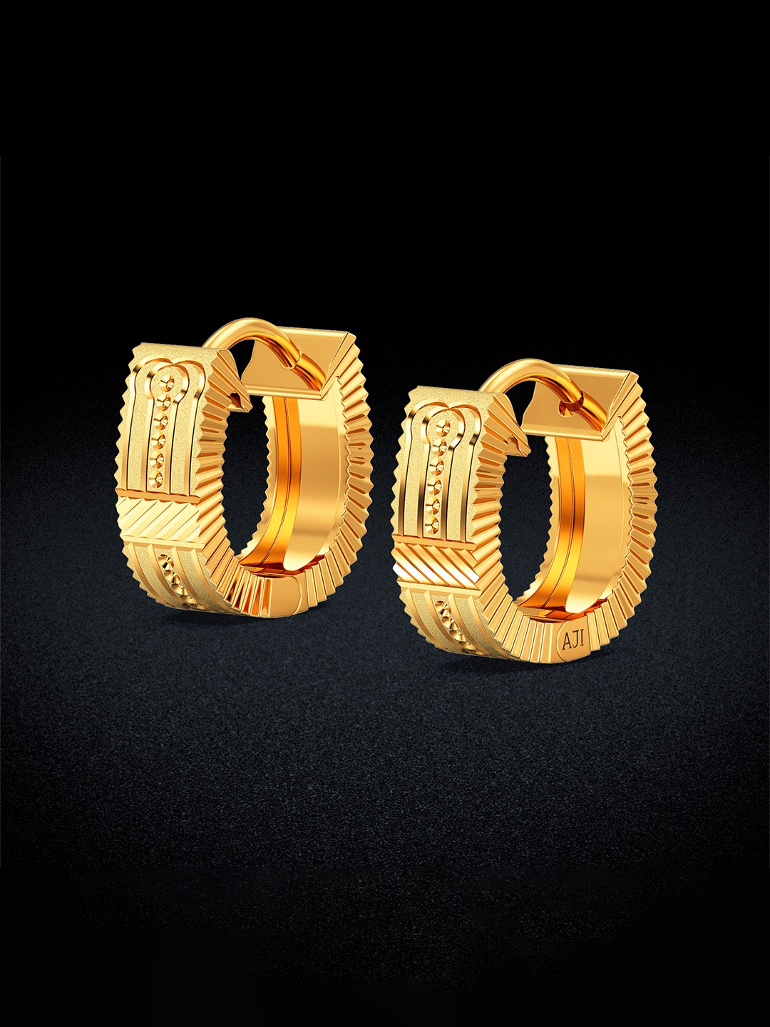 

Joyalukkas 22KT Yellow Gold Earrings -3.98gm