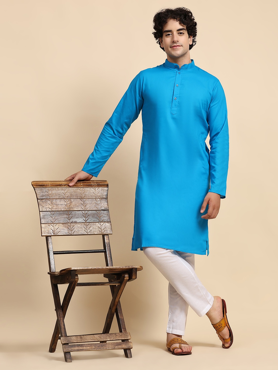 

SKAVIJ Mandarin Collar Pure Cotton Straight Kurta with Pyjamas, Turquoise blue