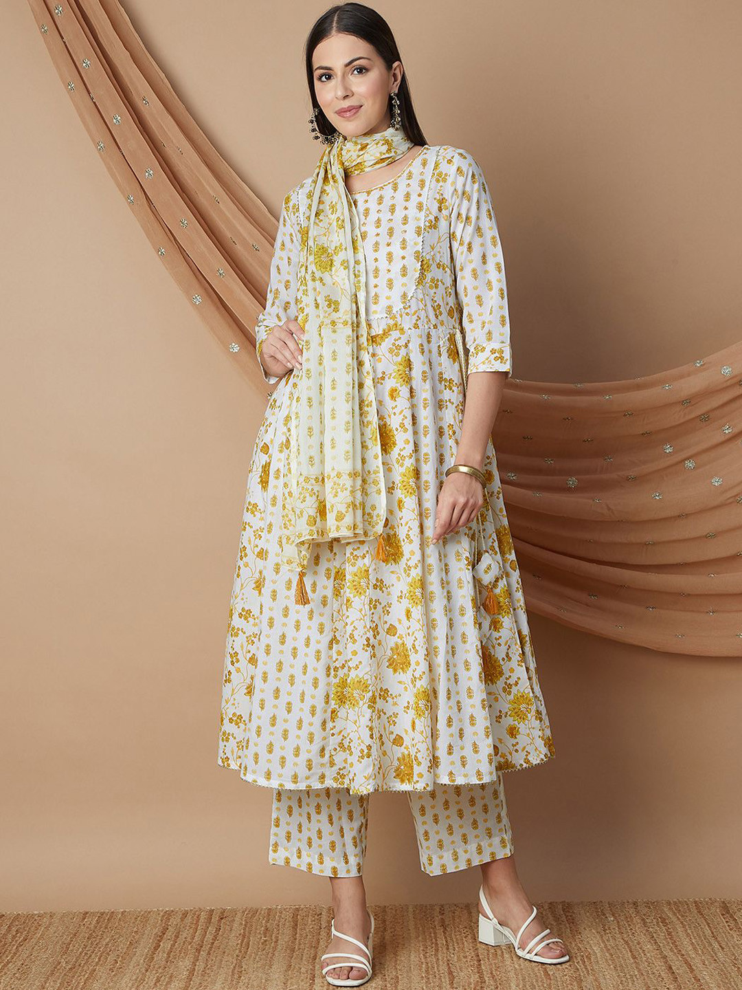

Melange by Lifestyle Floral Printed Pure Cotton Anarkali Kurta With Trousers & Dupatta, Yellow