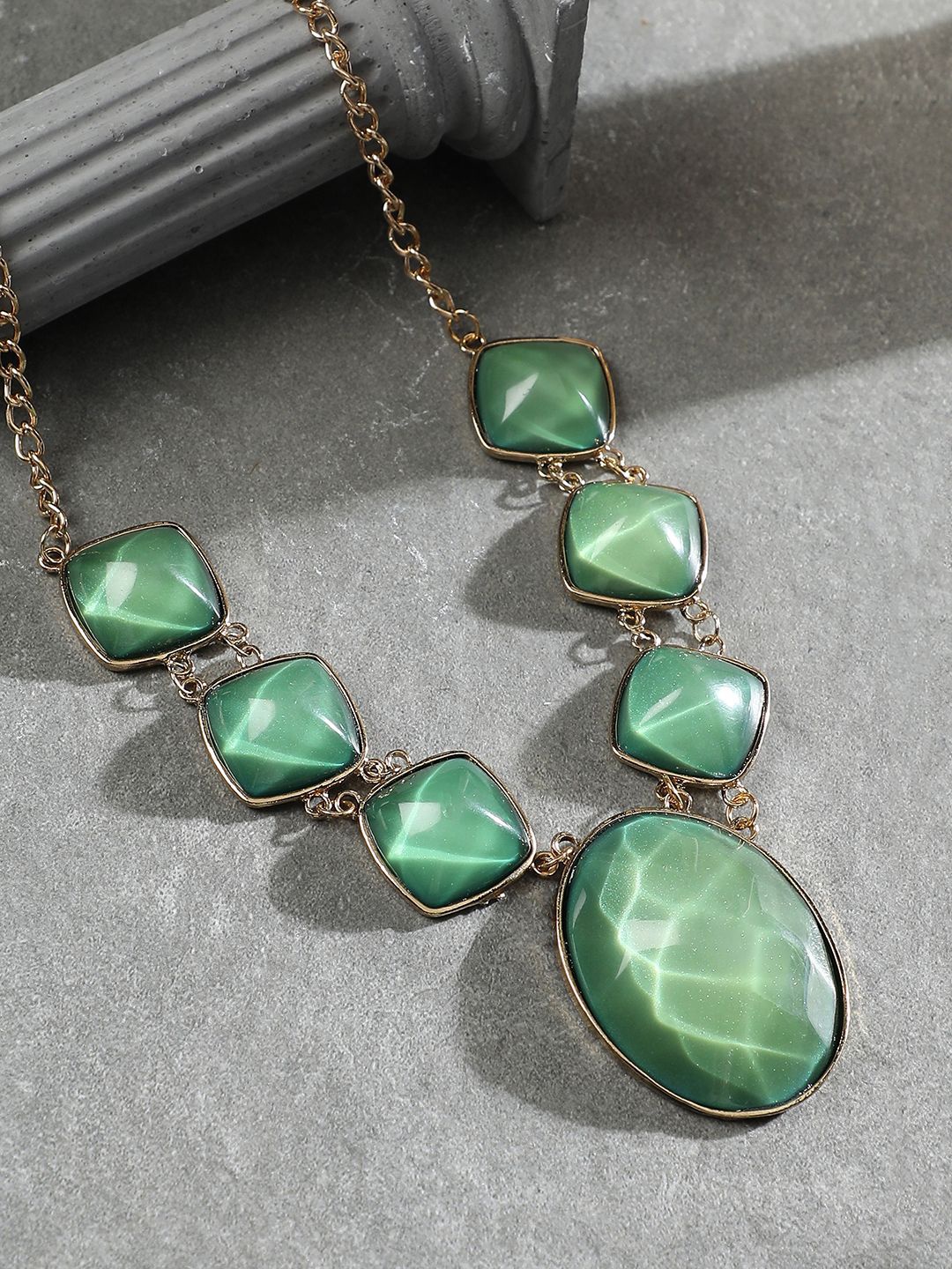 

SOHI Gold-Plated Stone Studded The Sicily Statement Necklace