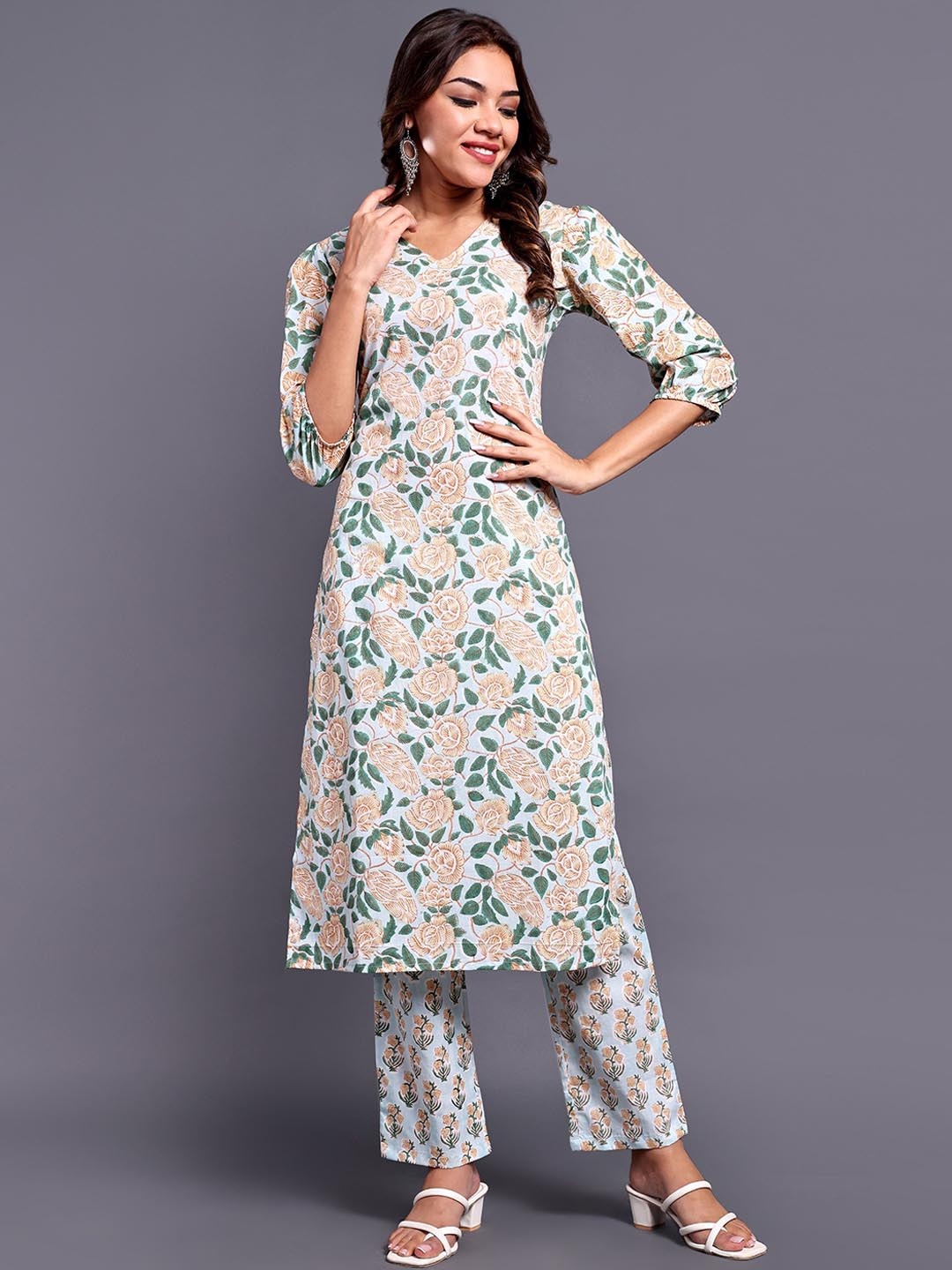 

Vastara the Label Floral Printed Organic Cotton Straight Kurta with Trousers, Blue