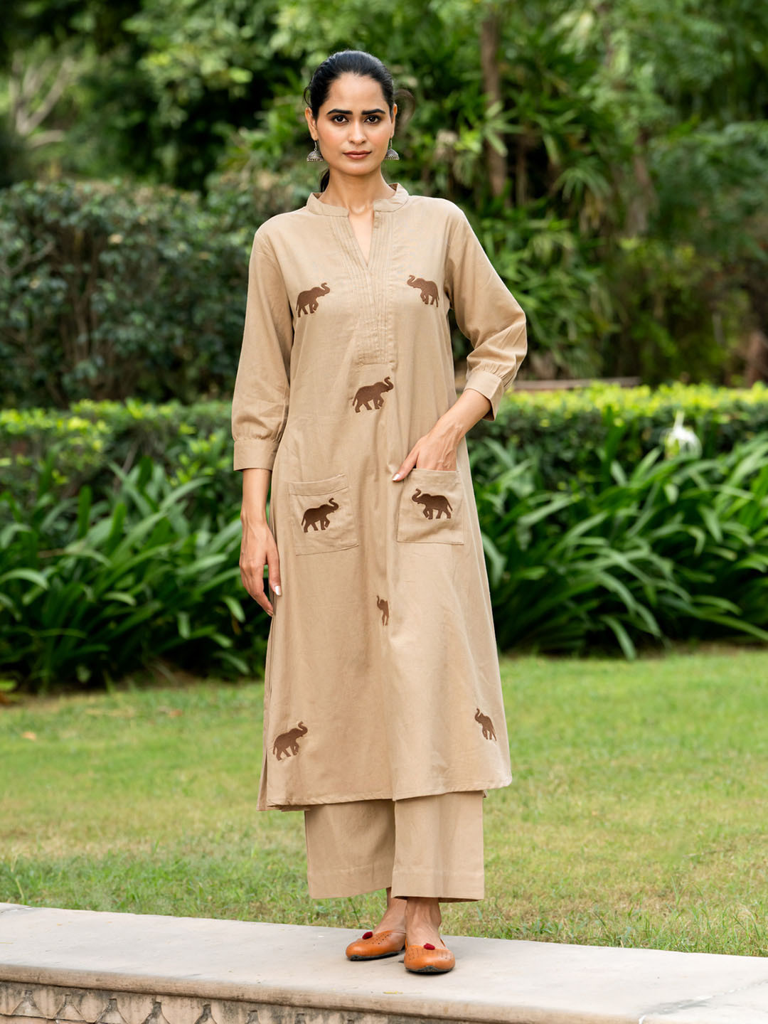 

INDYES Animal Printed Regular Pure Cotton Straight Kurta with Palazzos, Coffee brown