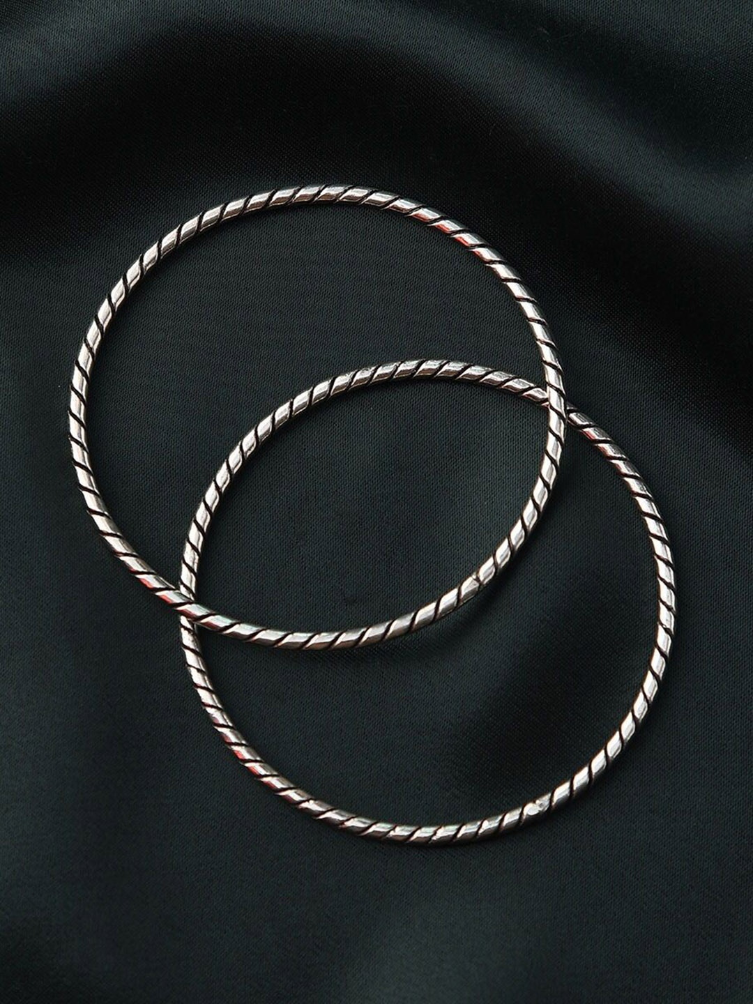 

JAYPORE Set Of 2 Metal Bangles, Silver