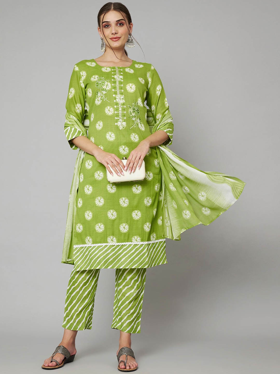 

Label Khoj Dyed Straight Kurta With Trousers & Dupatta, Green