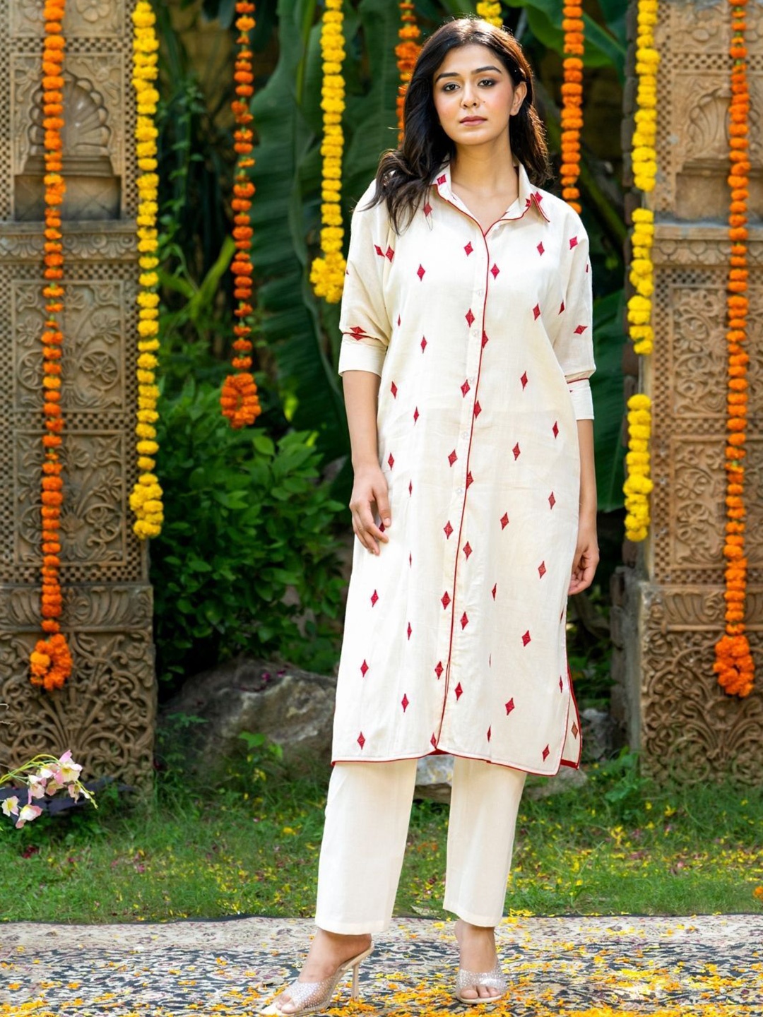 

HOUSE OF JAMOTI Printed Pure Cotton Tunic & Trouser, Off white