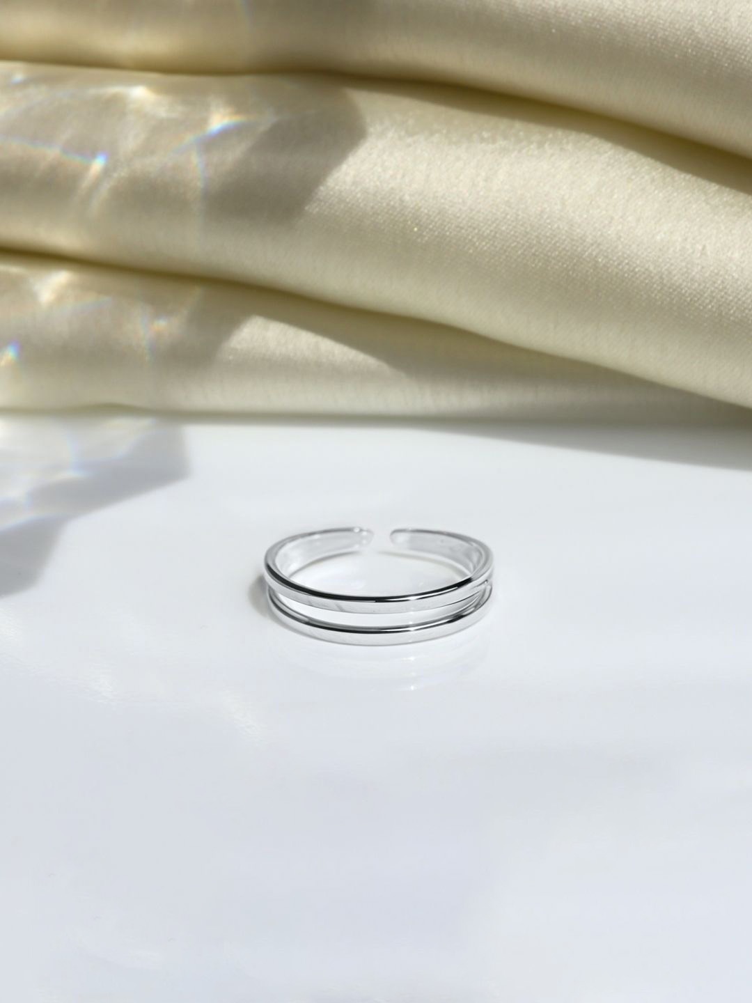 

HighSpark 92.5 Sterling Silver Adjustable Toe Ring