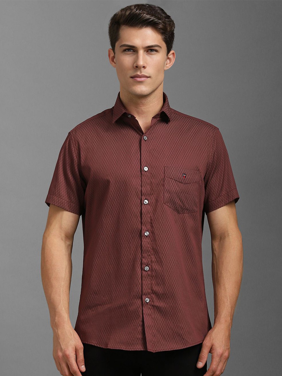 

Louis Philippe Sport Men Slim Fit Opaque Printed Casual Shirt, Maroon