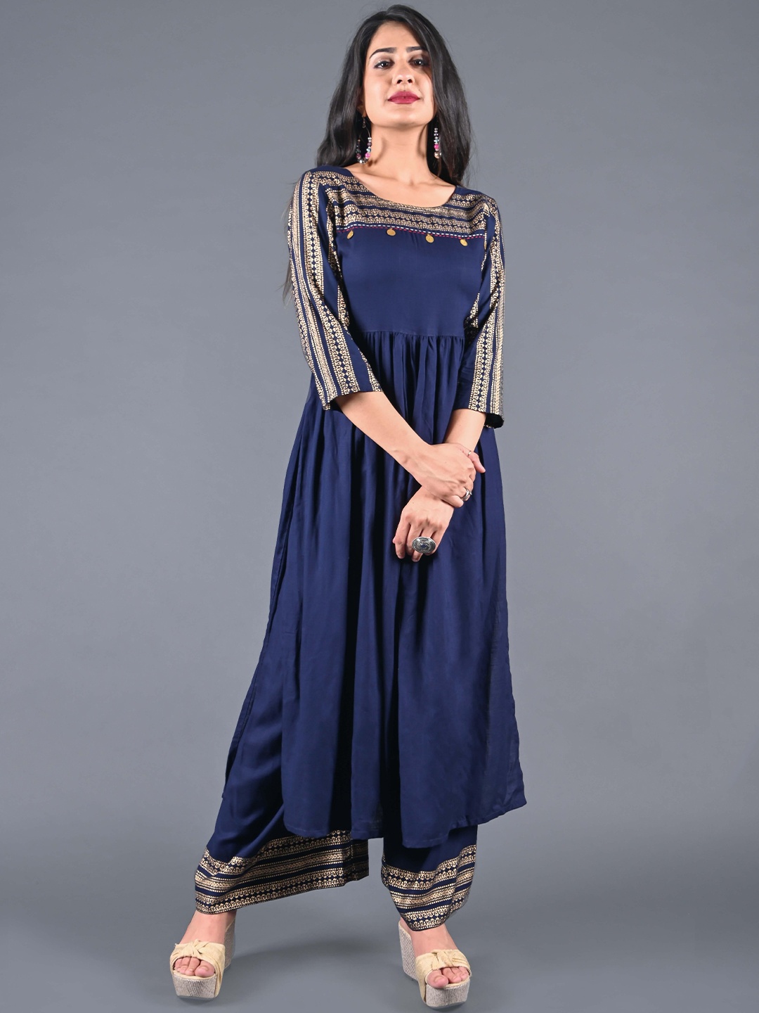 

Sajke Floral Yoke Design Anarkali Kurta With Palazzo, Blue