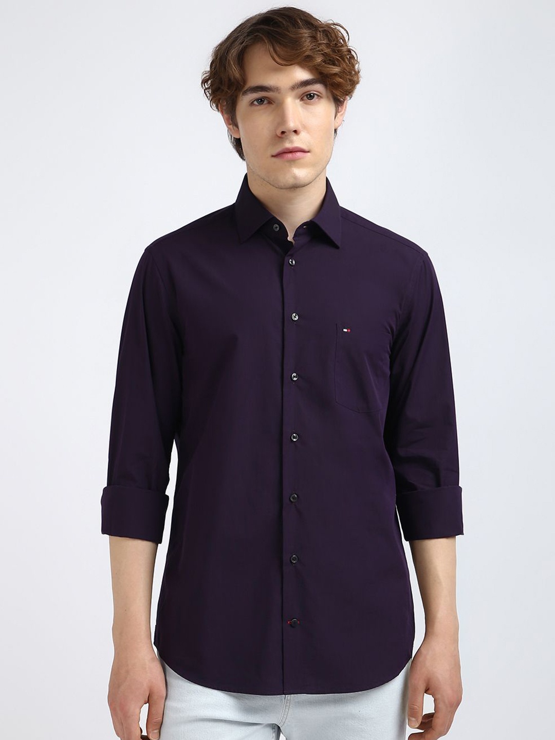 

Tommy Hilfiger Men Cutaway Collar Solid Cotton Casual Shirt, Purple