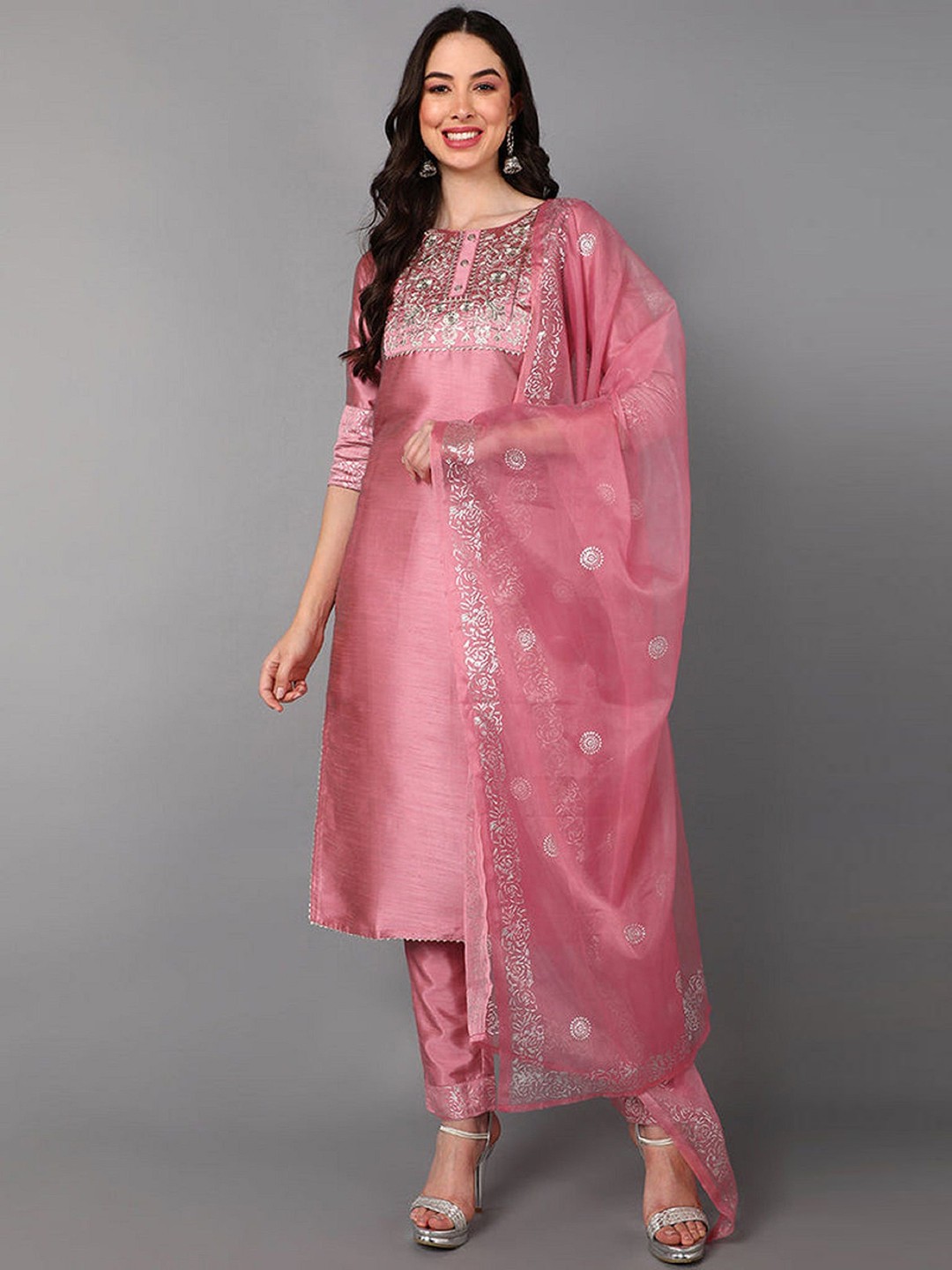 

MAHALASA Women Ethnic Motifs Yoke Design Regular Kurta with Trousers & With Dupatta, Pink