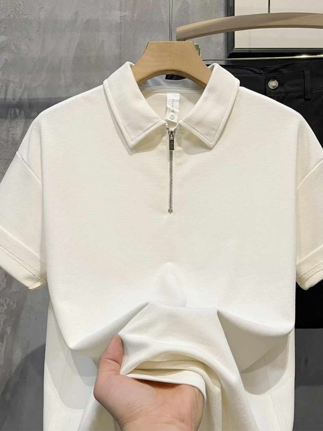 

StyleCast Men Polo Collar Pockets T-shirt, White