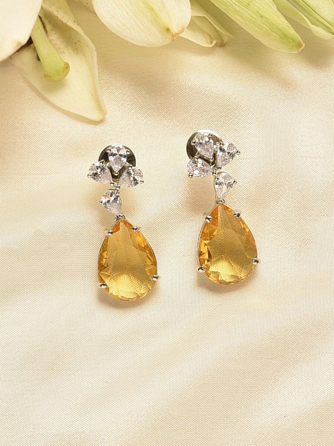 

JAYPORE Contemporary Jhumkas Earrings, Gold