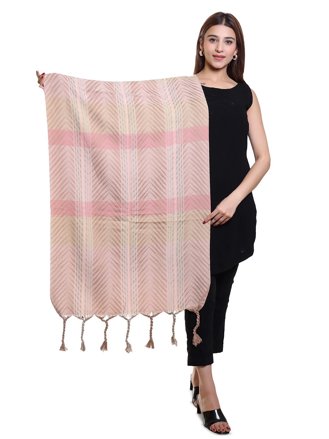 

Oswal International Women Acrylic Shawl, Pink