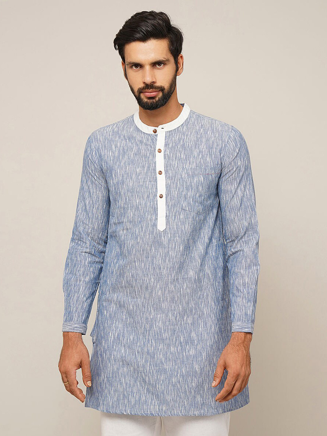 

JAYPORE Men Yoke Design Thread Work Kurta, Blue