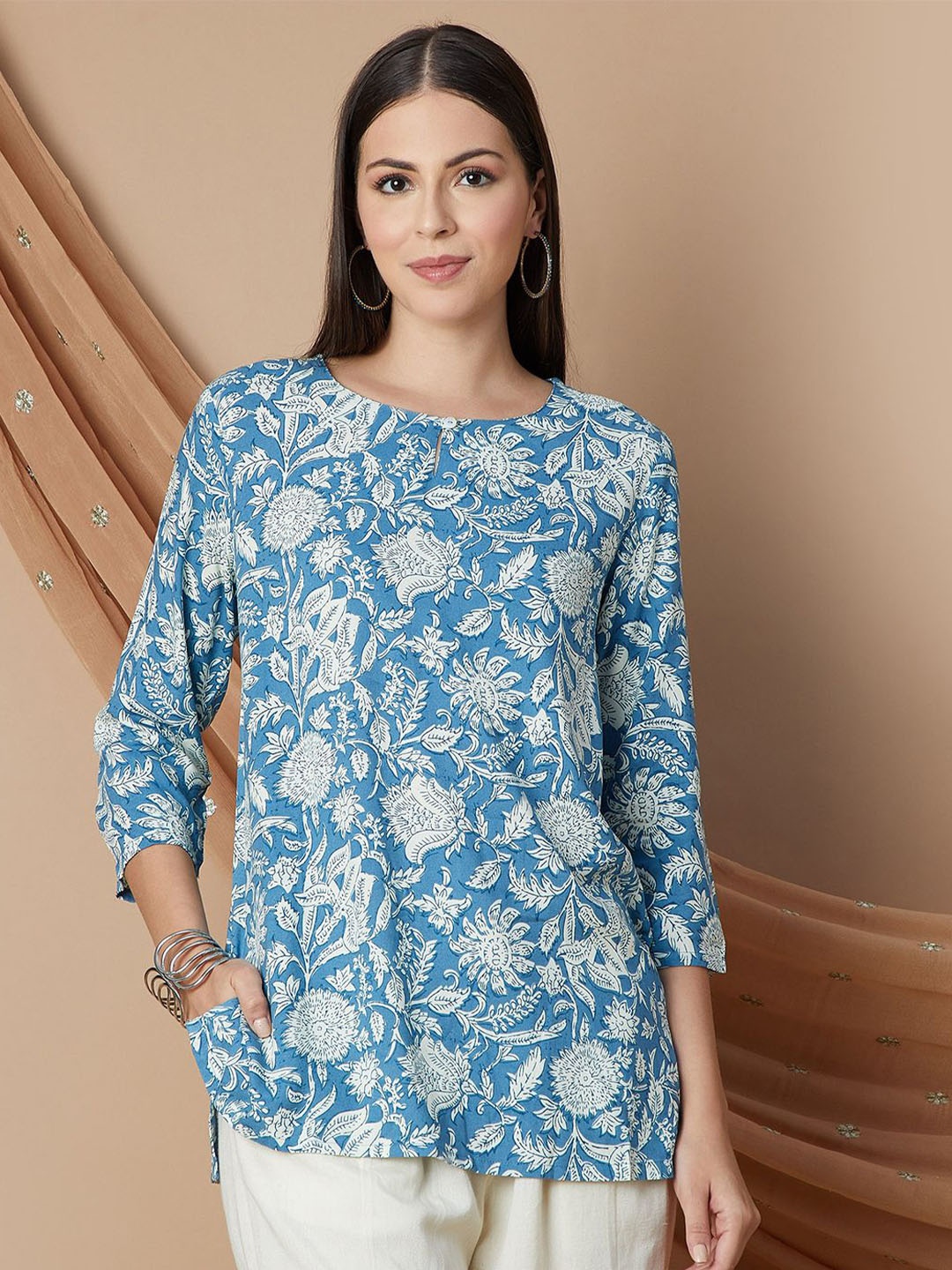 

Melange by Lifestyle Ethnic Motifs Printed Kurti, Violet