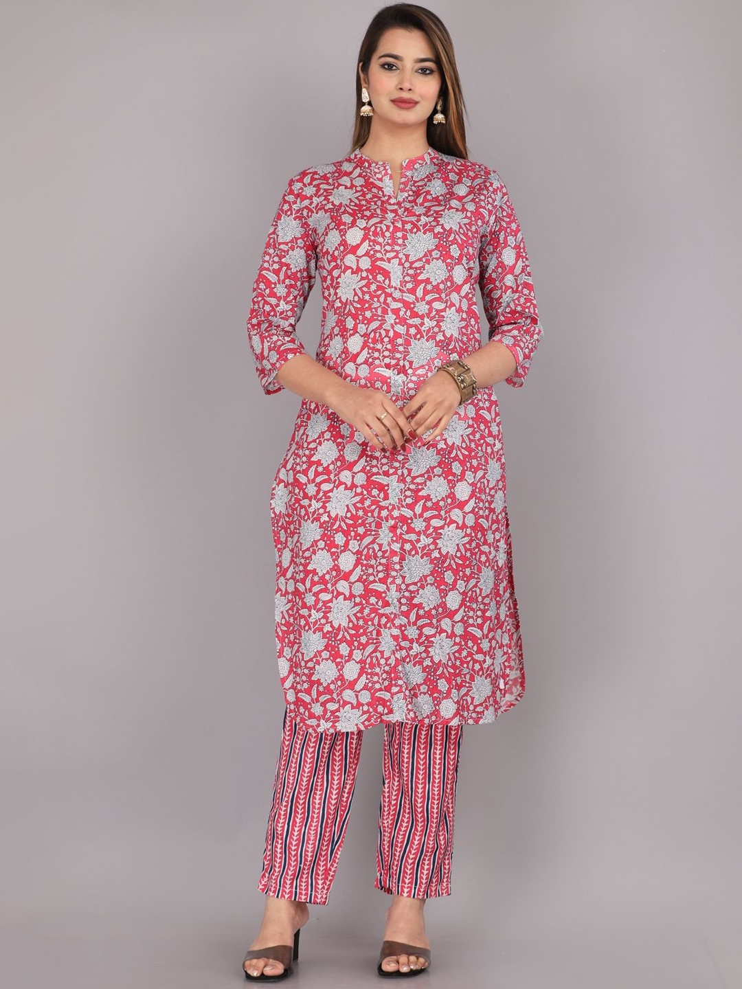 

Mehsoos Floral Printed Mandarin Collar Pure Cotton Kurta with Trousers, Pink