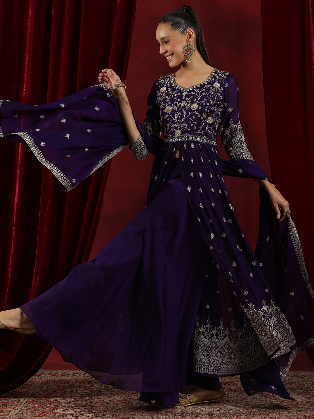 

Libas Art Floral Embroidered Regular Sequinned Kurta With Palazzo With Dupatta, Purple