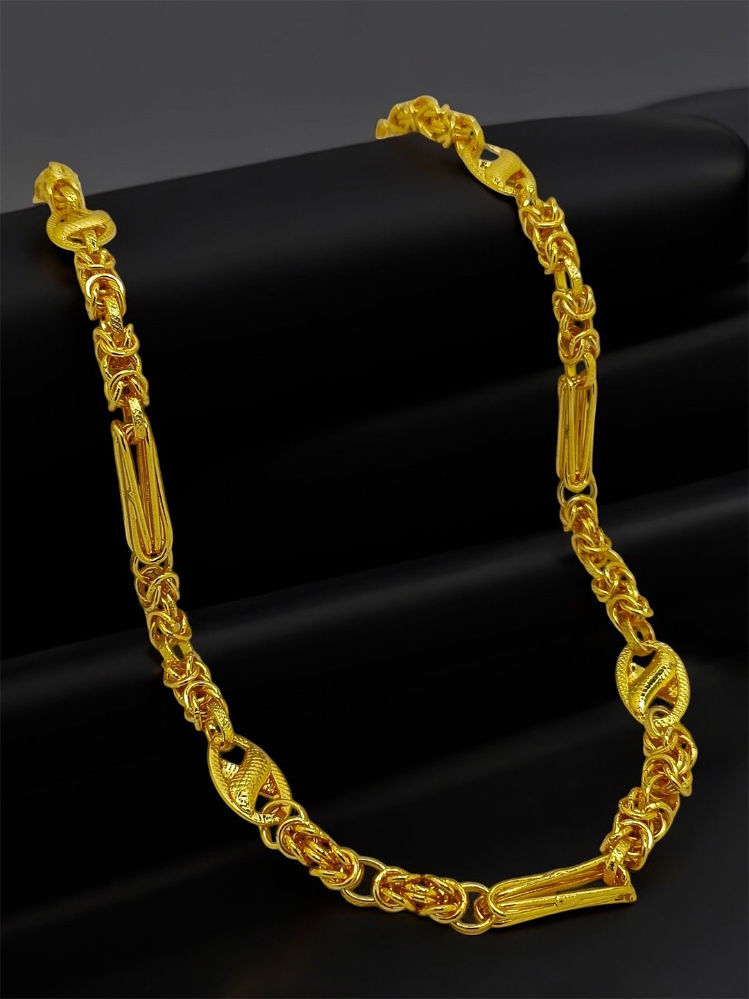 

9blings Men Gold-Plated Minimal Regal Chain