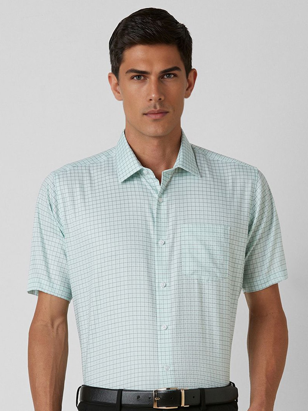 

Van Heusen Men Cutaway Collar Checked Cotton Formal Shirt, Green