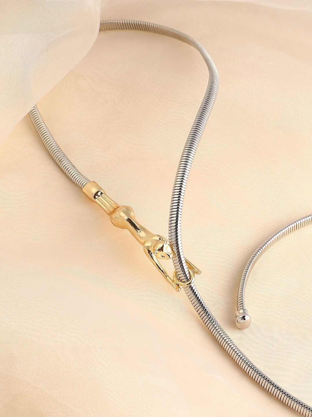 

SOHI Silver-Plated The Jaguar Lariat Necklace