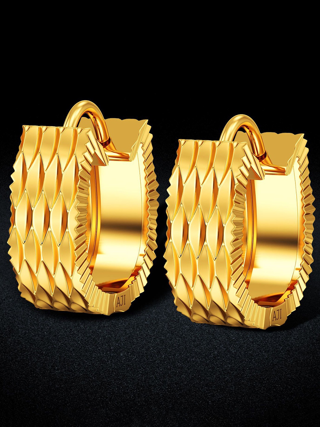 

Joyalukkas Women 22KT Earrings Gold 4.49gm