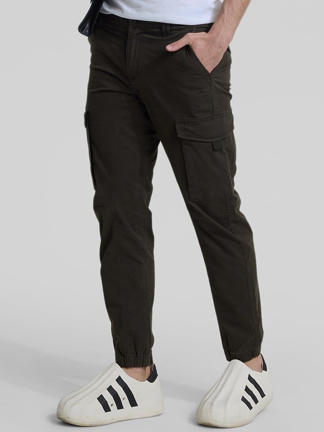 

Snitch Men Smart Slim Fit Cargos Trousers, Olive