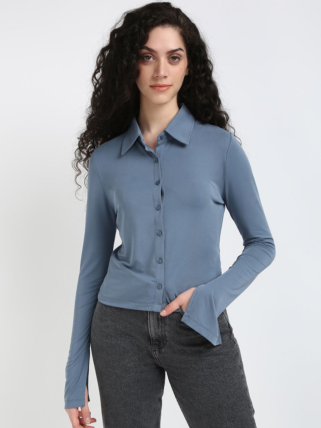 

Calvin Klein Jeans Women Cutaway Collar Solid Casual Shirt, Blue