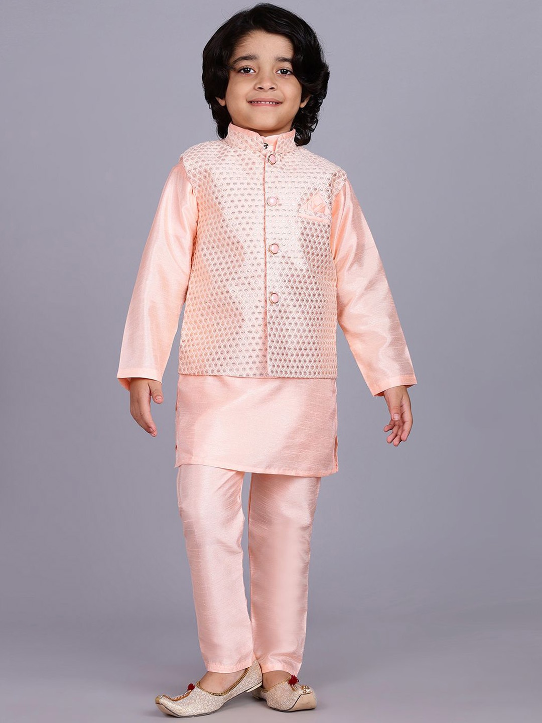 

Ridokidz Boys Mandarin Collar Straight Kurta With Pyjama & Nehru jacket, Pink