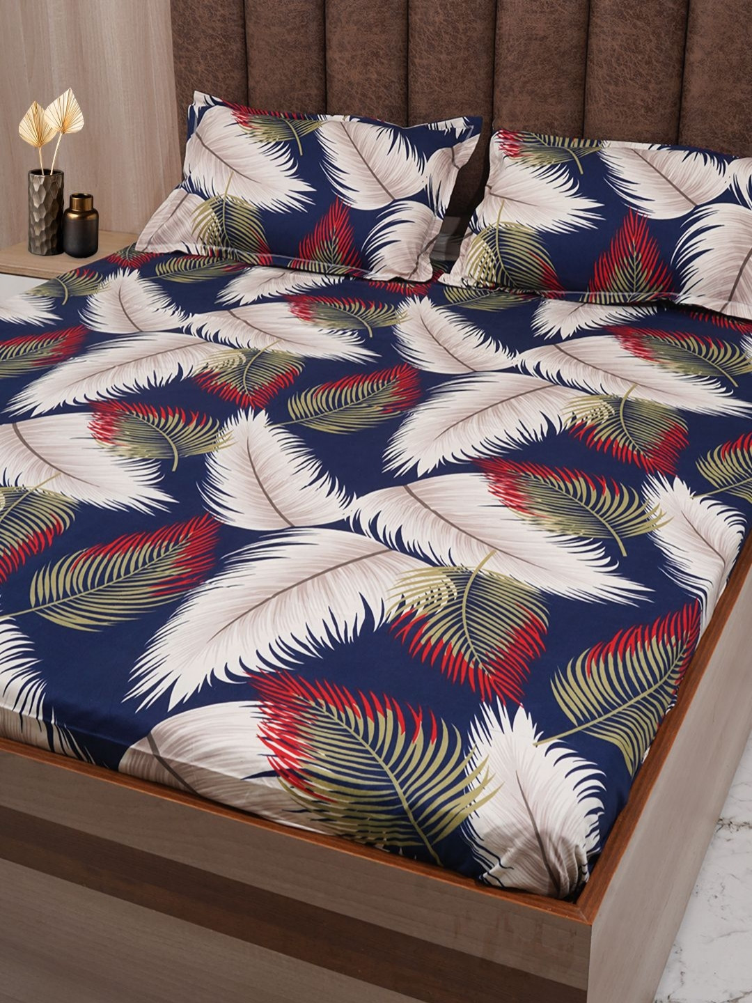 

Adwitiya Blue & White Feather Printed 210 TC Double Queen Bedsheet with 2 Pillow Covers