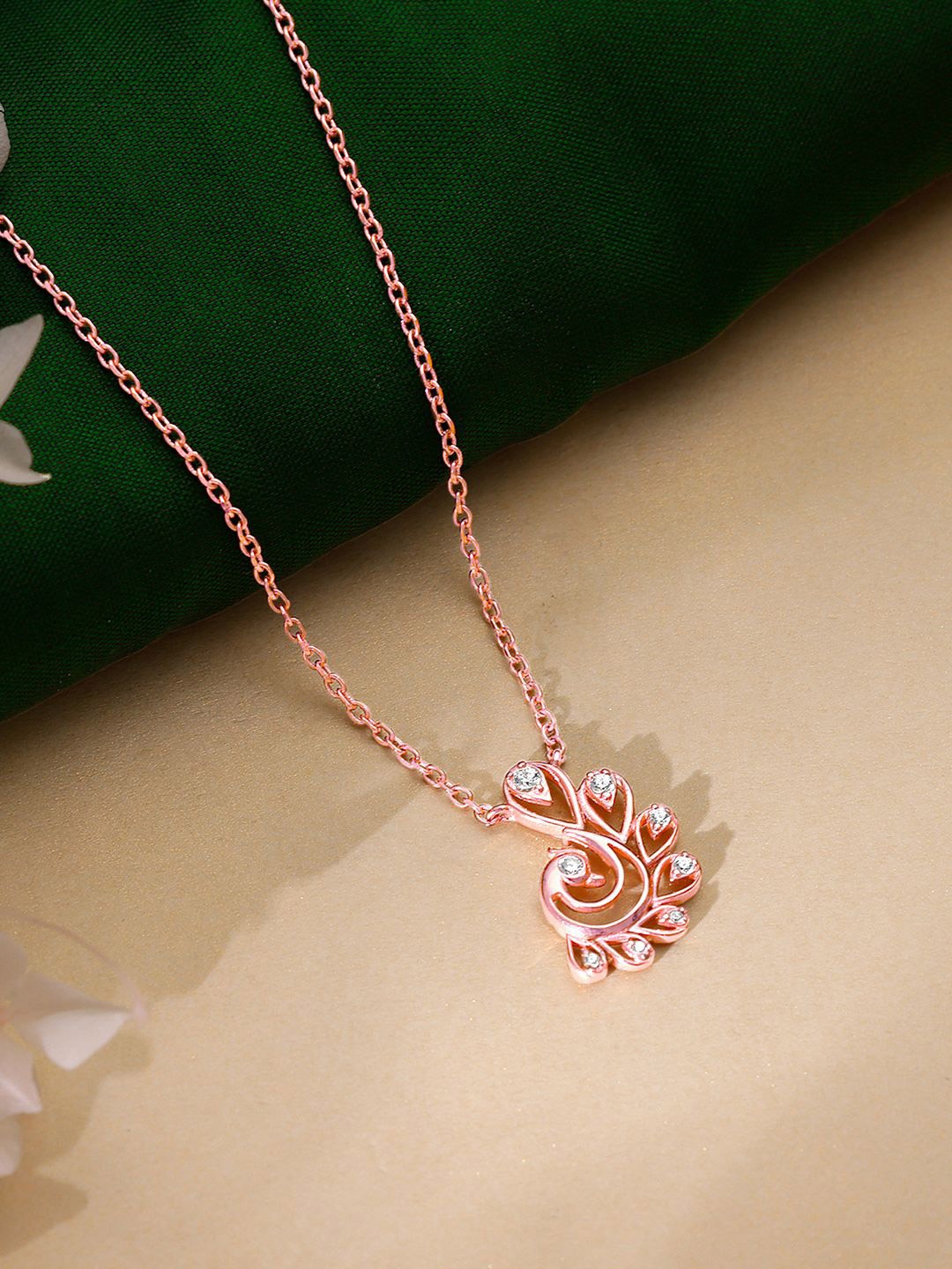 

GIVA 925 Sterling Silver Rose Gold-Plated Navilu Necklace