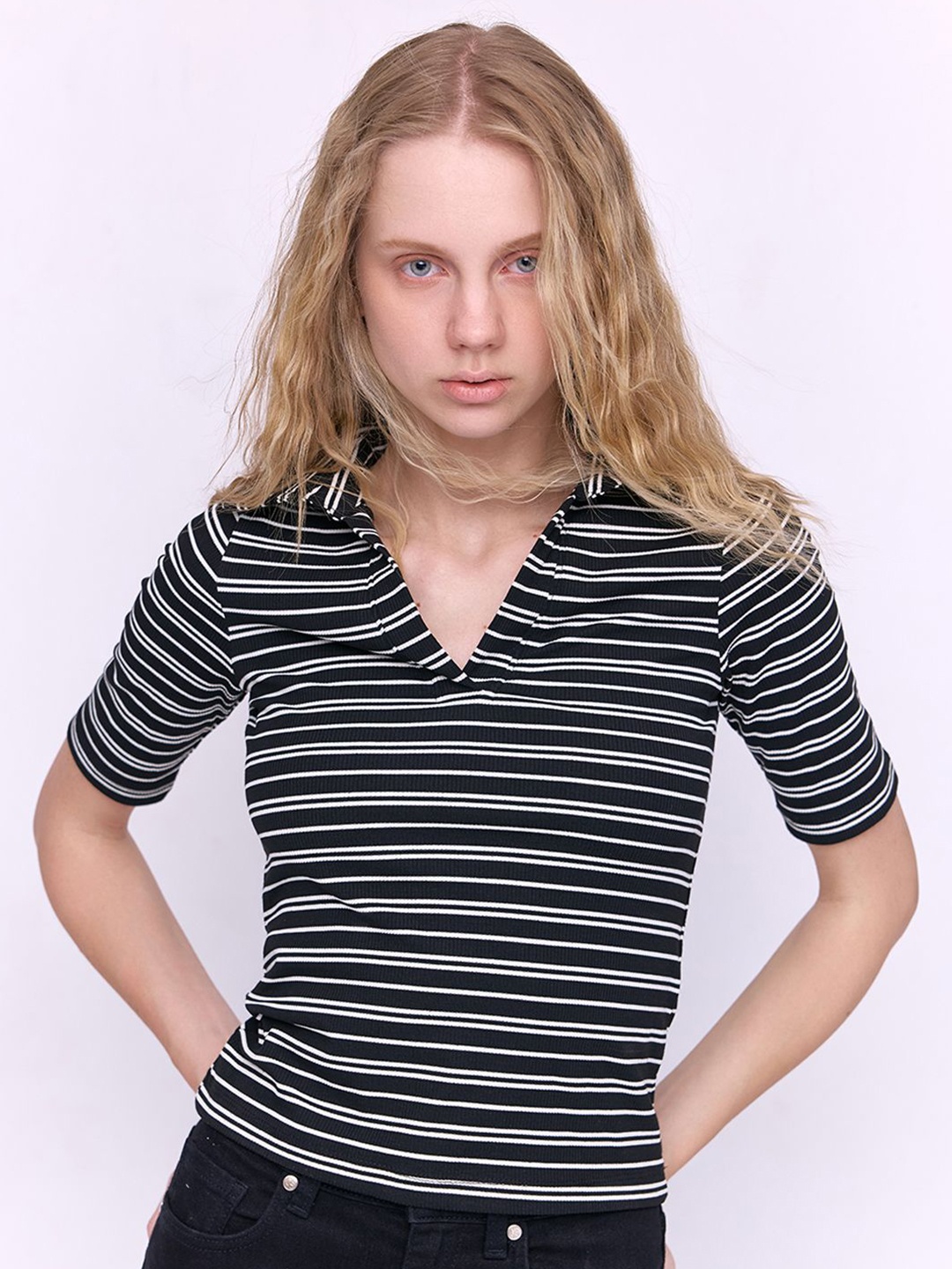 

COVER STORY Striped Top, Multi