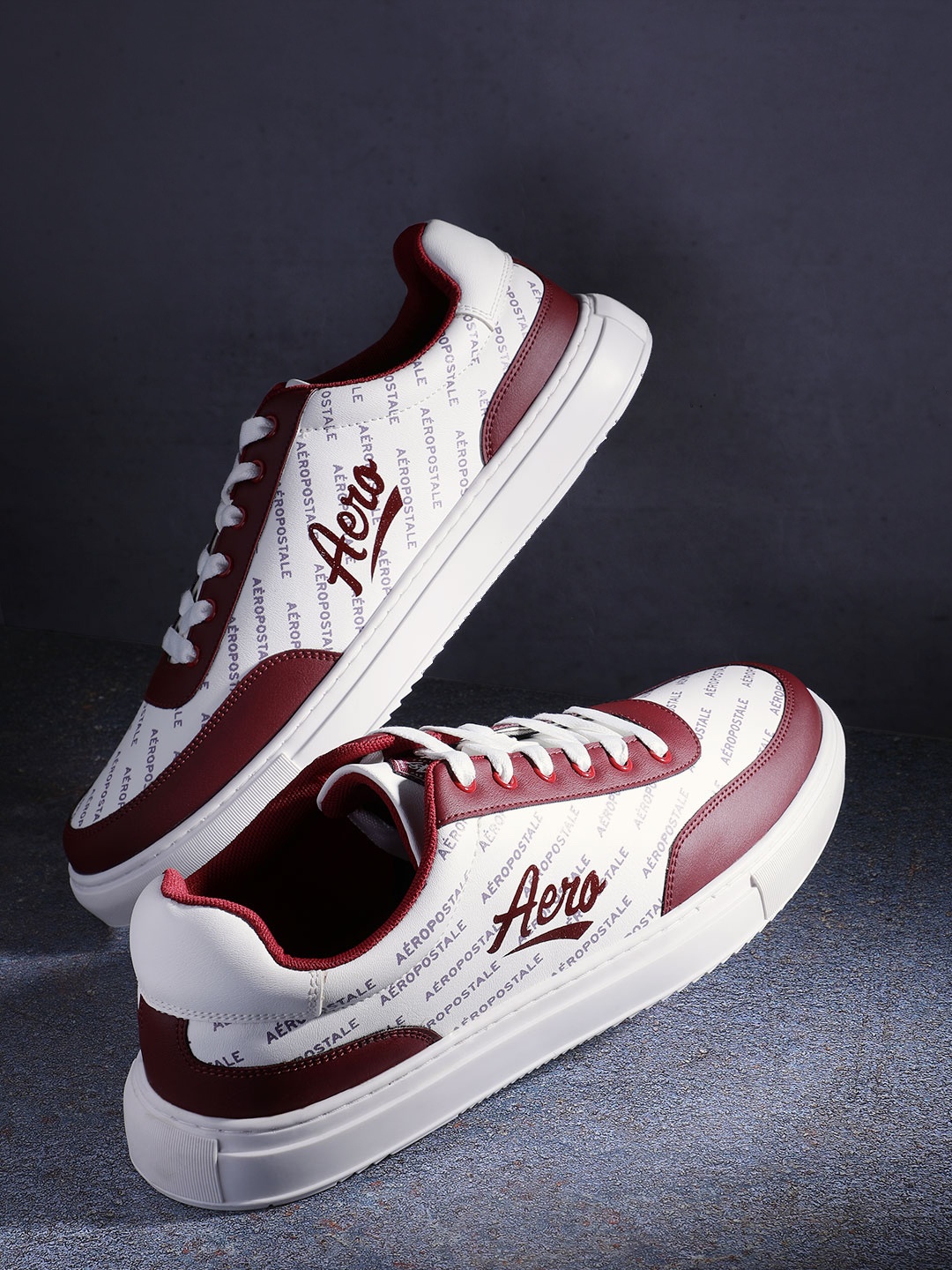 

Aeropostale Men Colourblocked Sneakers, White