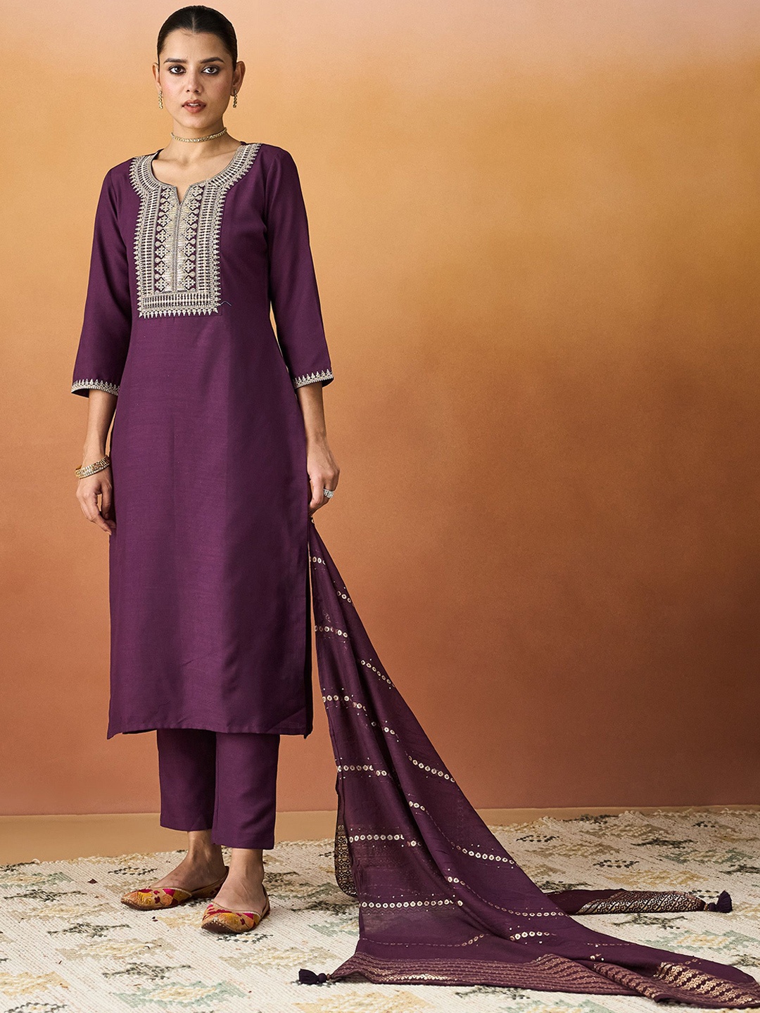 

HRITIKA Ethnic Motifs Embroidered Regular Sequin Work Kurta With Trouser With Dupatta, Burgundy