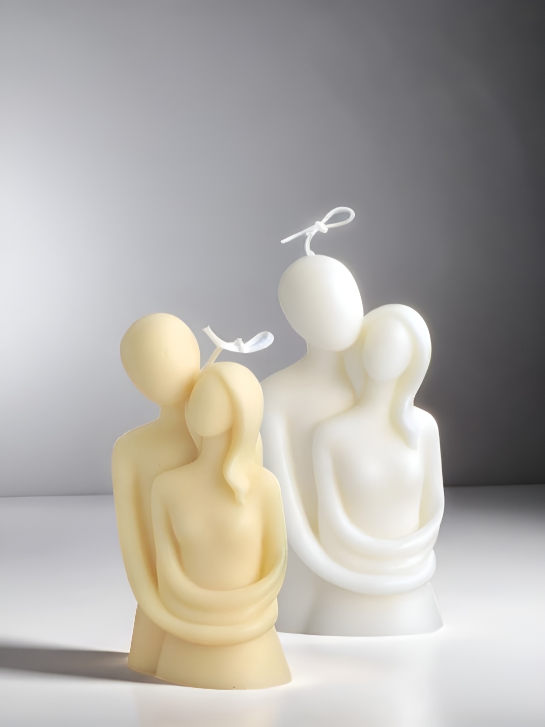 

atorakushon Off White & Yellow 2 pieces Scented couple Candles