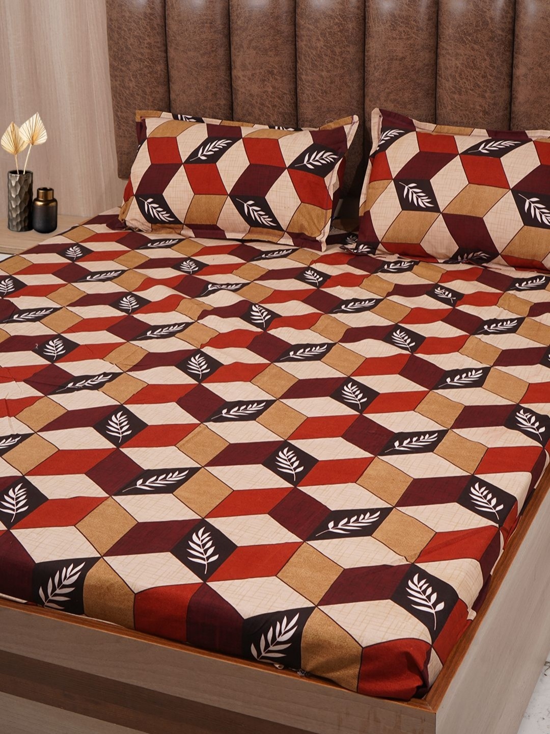 

Adwitiya Maroon & Beige Geometric 210 TC Double Queen Bedsheet with 2 Pillow Covers