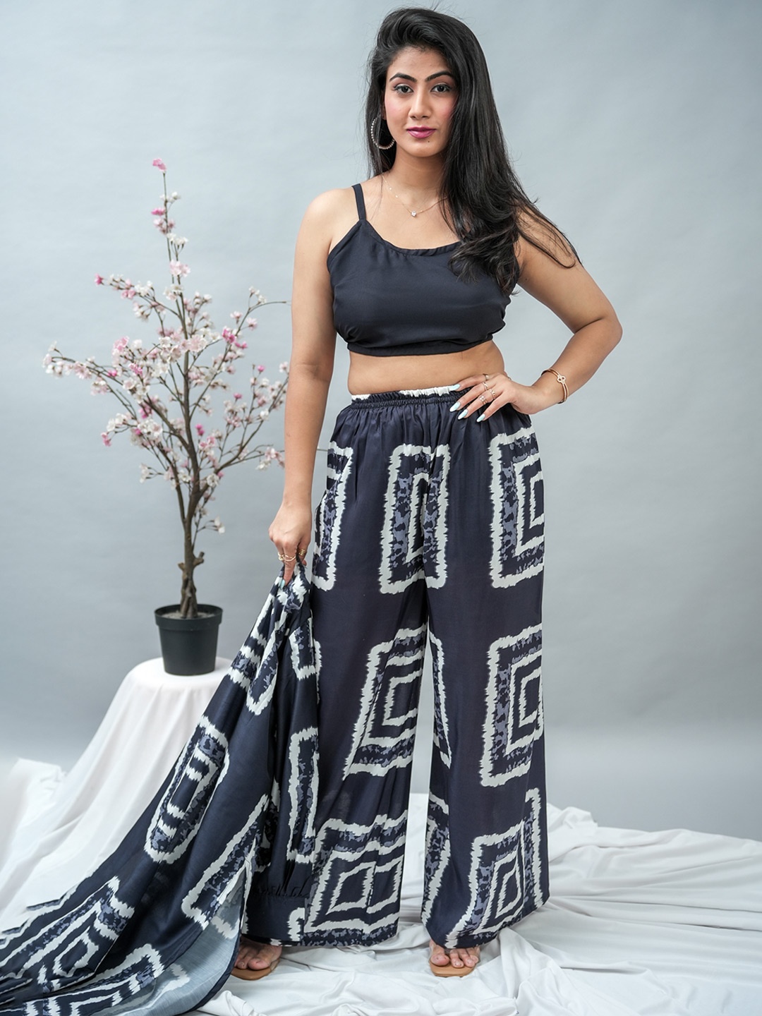 

GO BOUJEE Printed Pure Cotton Top Palazzo & Shurg Co-Ords, Black