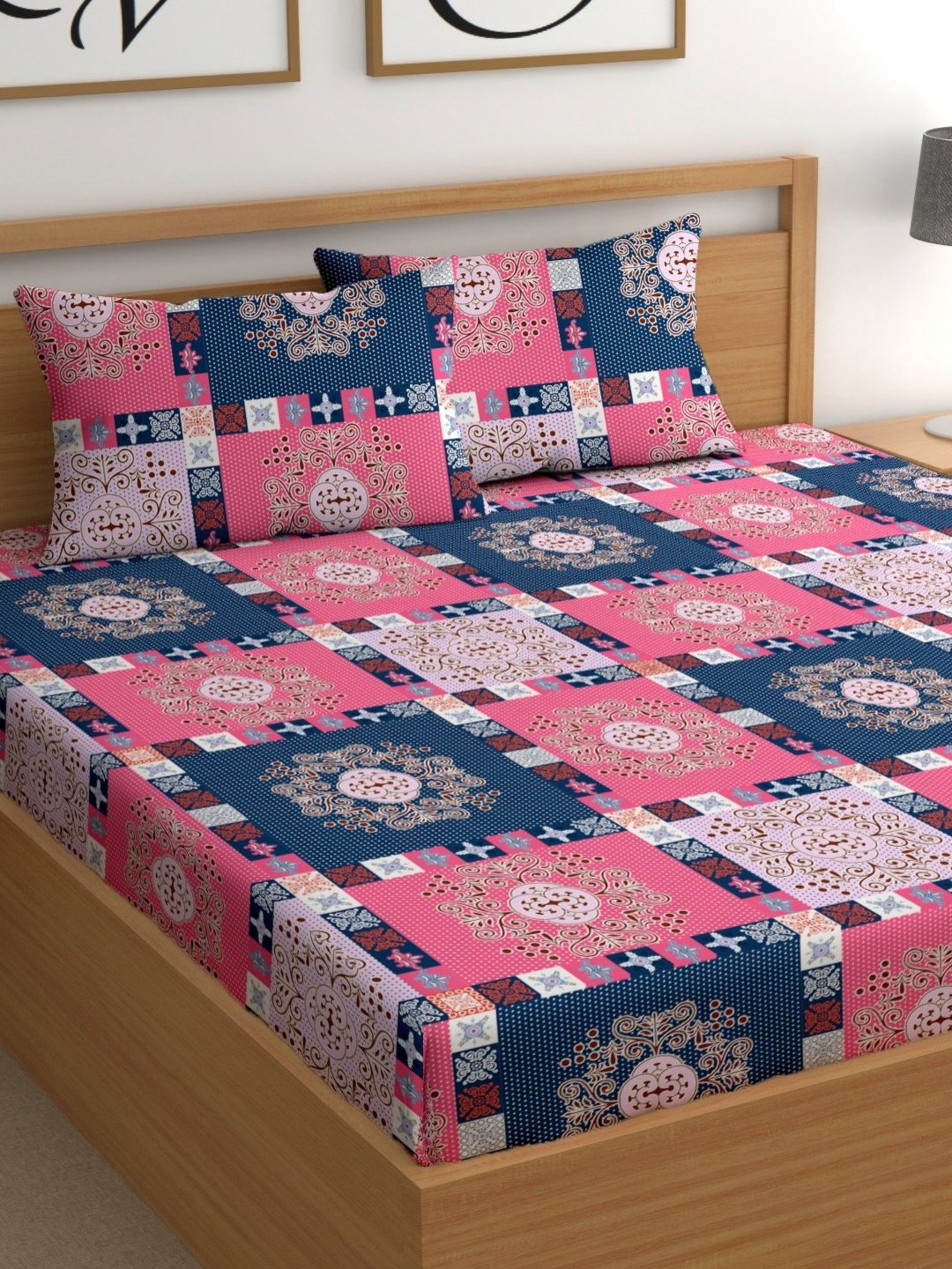 

CHHAVI INDIA Pink Geometric Printed Microfiber 210 TC Queen Bedsheet Set 2.5 x 2.25 m