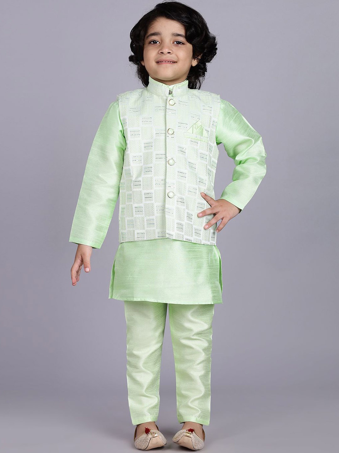 

Ridokidz Boys Mandarin Collar Straight Kurta With Pyjama & Nehru jacket, Green
