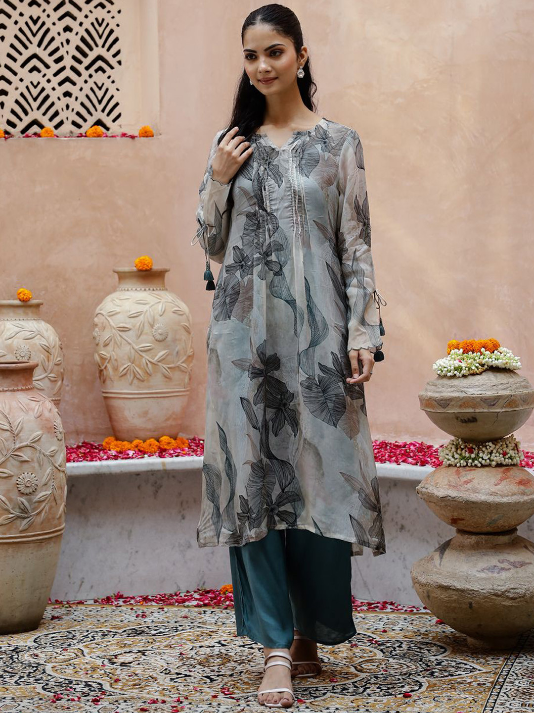 

Sangria Green Floral Printed Tie-Up Sleeves Kantha Work Organza Kurta With Palazzos