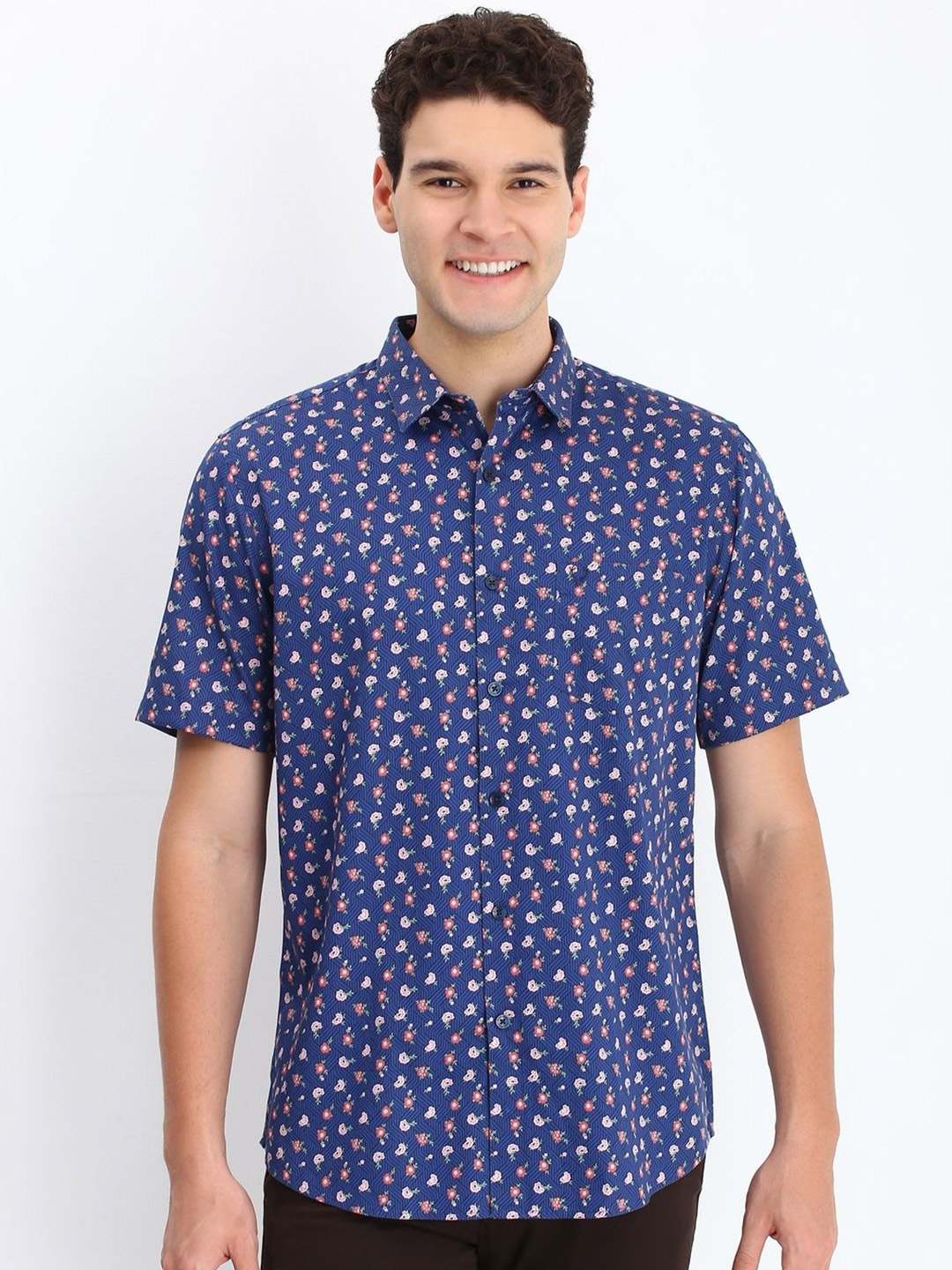 

Allen Solly Men Slim Fit Floral Opaque Printed Casual Shirt, Blue