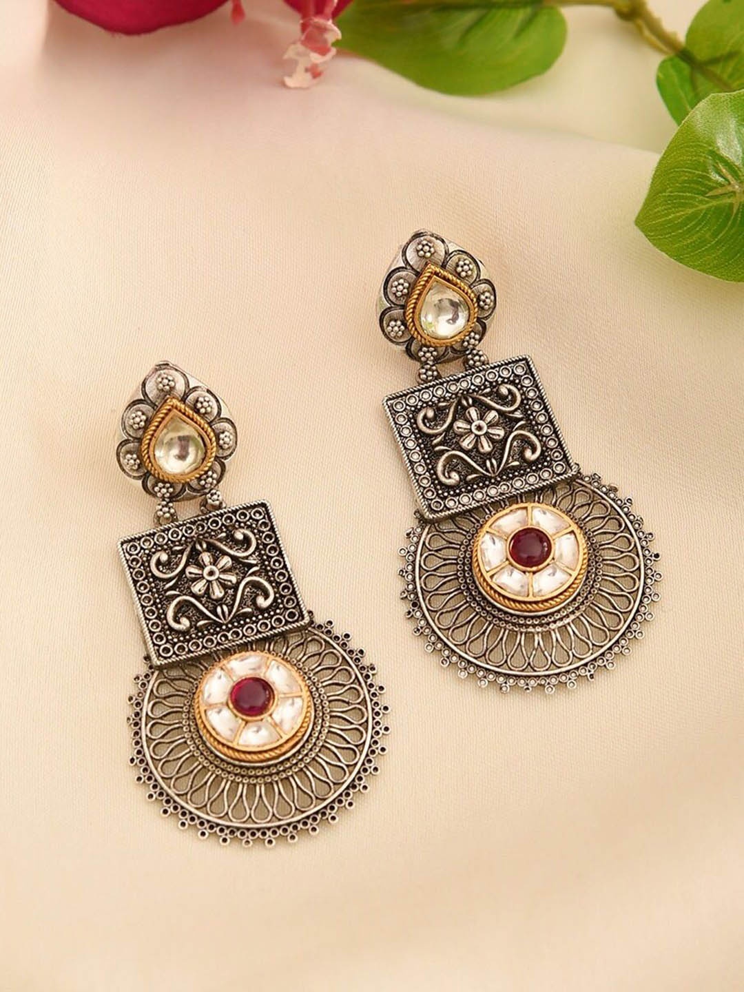 

JAYPORE Kundan Studded Contemporary Drop Earrings, Gold